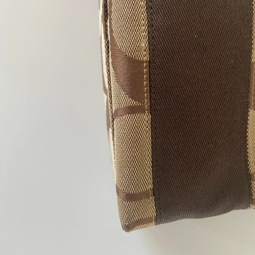 Y2K Signature Coach Brown & Tan Bag - Picture 9 of 9